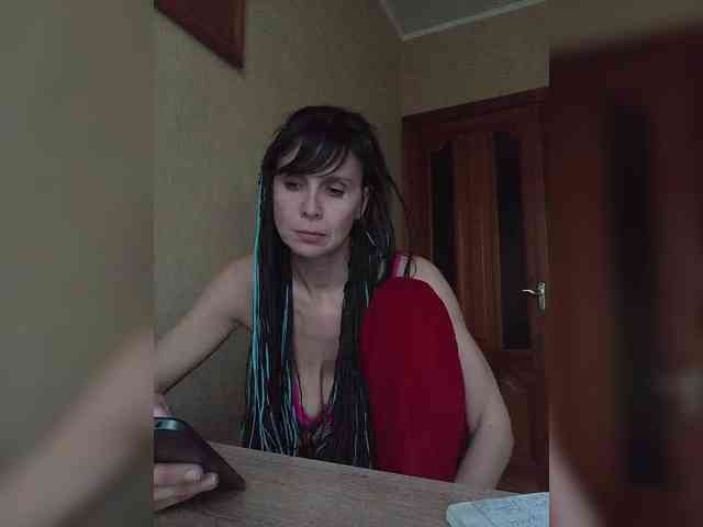 Hellenalonenochka webcam