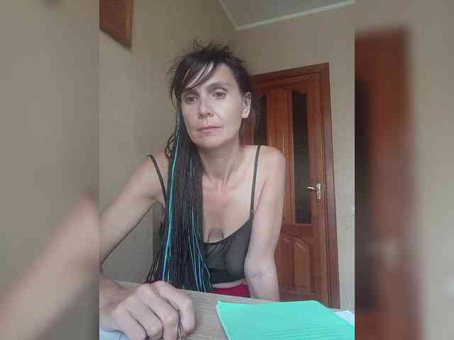 Hellenalonenochka webcam