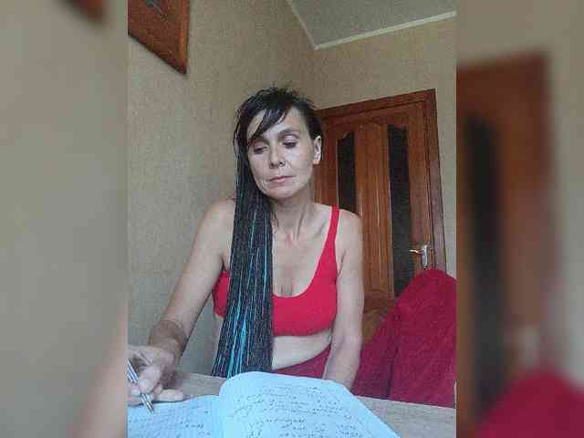 Hellenalonenochka webcam