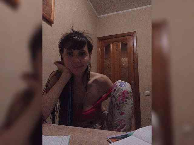 Hellenalonenochka webcam