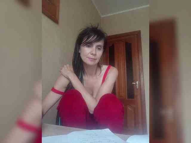 Hellenalonenochka webcam