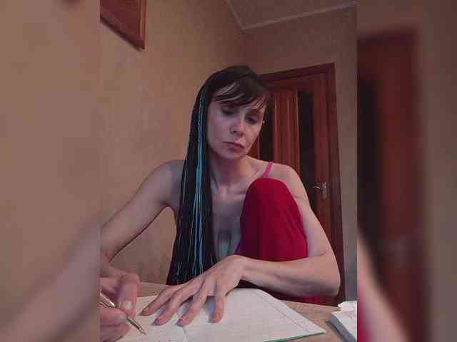 Hellenalonenochka webcam