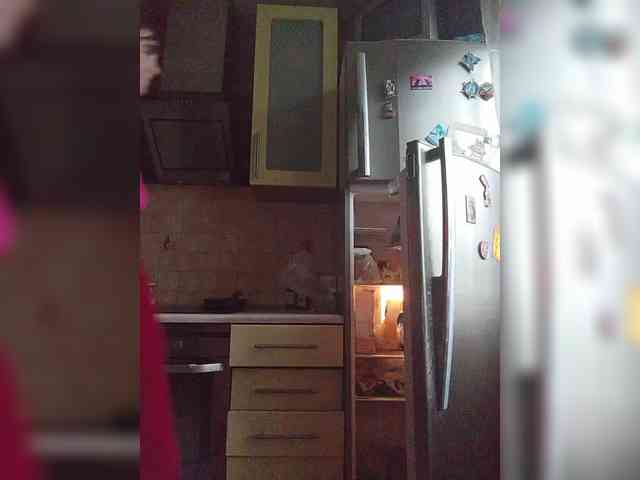 Hellenalonenochka webcam