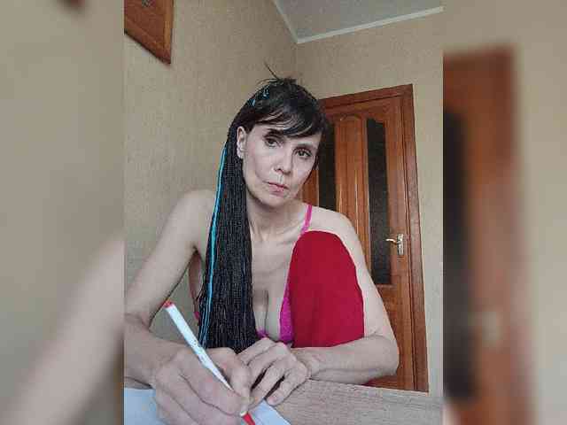 Hellenalonenochka webcam