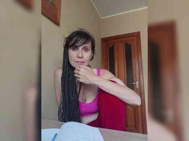 Hellenalonenochka webcam