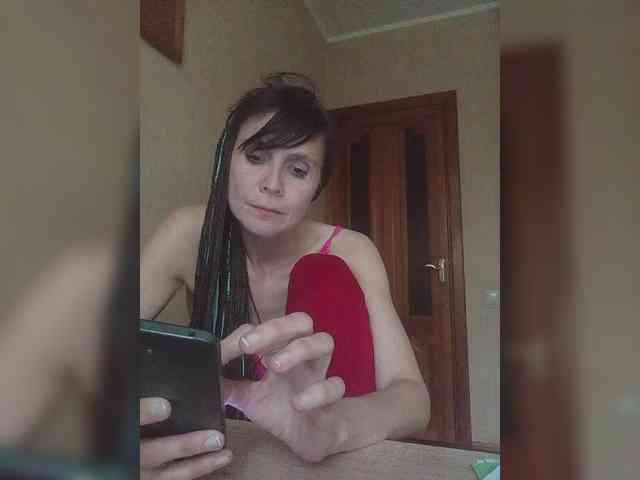 Hellenalonenochka webcam