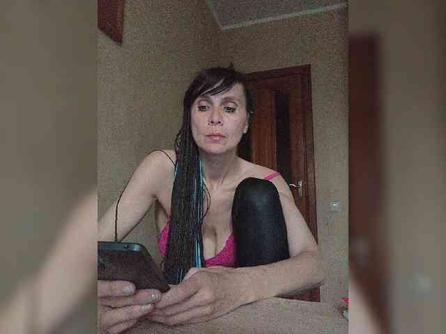 Hellenalonenochka webcam