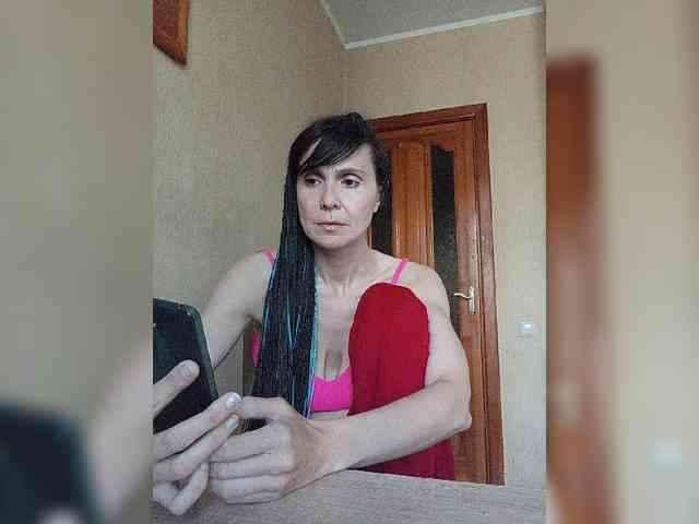 Hellenalonenochka webcam