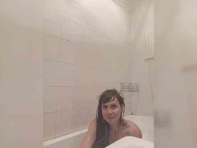 Hellenalonenochka webcam