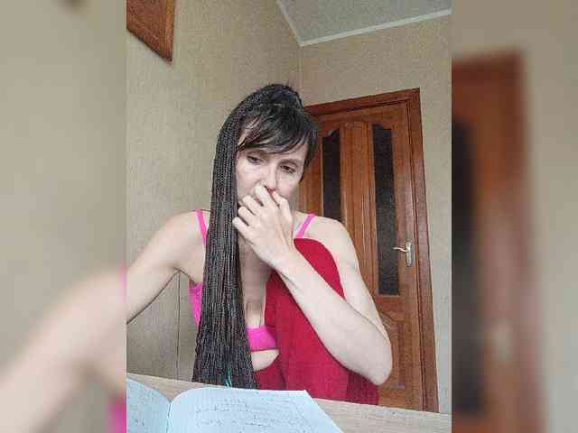 Hellenalonenochka webcam