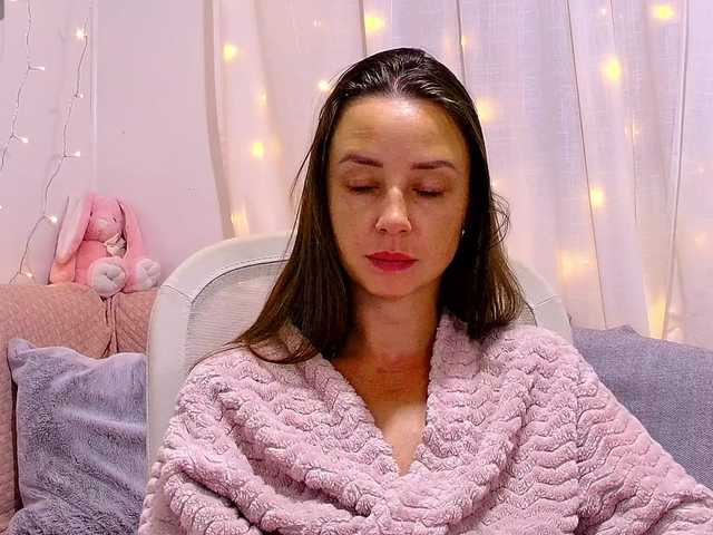 miss-milka live cam on BongaCams
