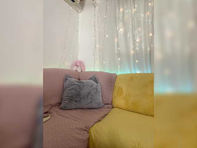 Miss_Milka live cam preview