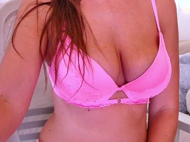 Miss_Milka live webcam show