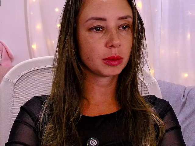 miss-milka live cam on BongaCams