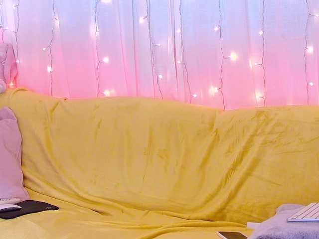 miss-milka live cam on BongaCams