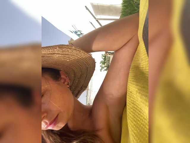 miss-milka live cam on BongaCams