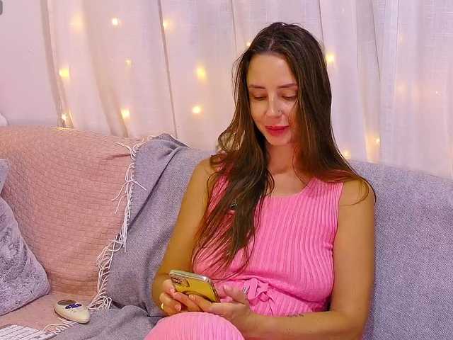 miss-milka live cam on BongaCams