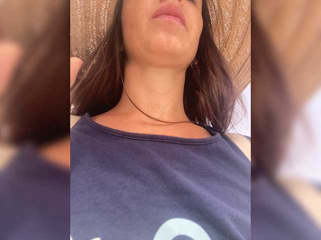 miss-milka live cam on BongaCams