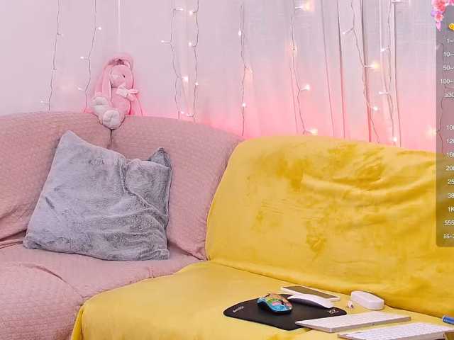 miss-milka live cam on BongaCams