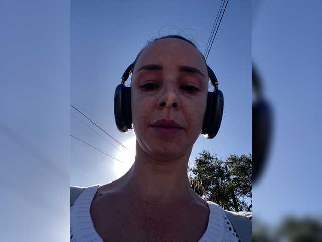 miss-milka live cam on BongaCams