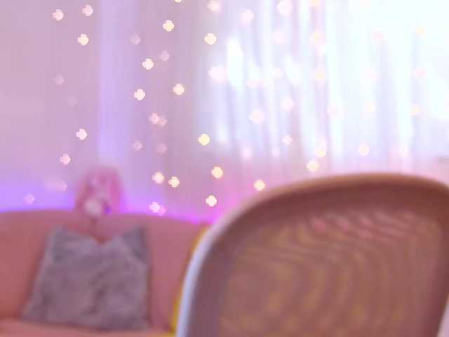 Miss_Milka live cam preview