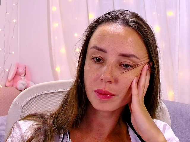 miss-milka live cam on BongaCams