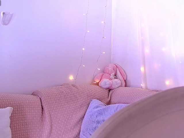 miss-milka live cam on BongaCams