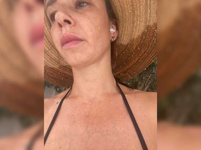 miss-milka live sex show