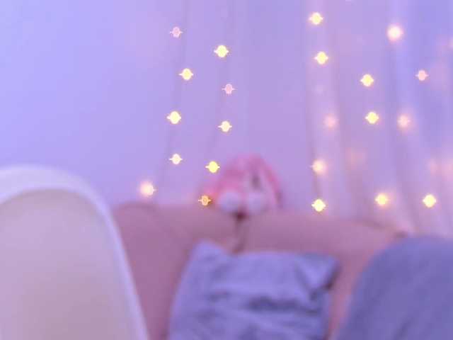 miss-milka live cam on BongaCams