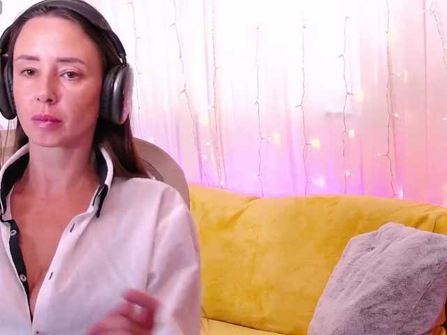 miss-milka live cam on BongaCams