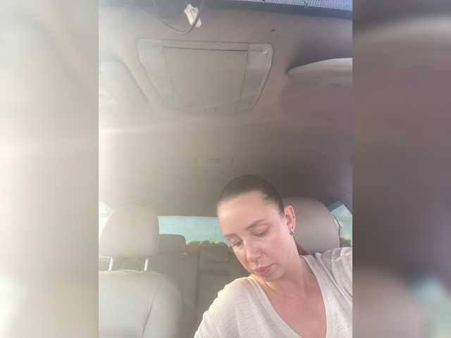 miss-milka live cam on BongaCams