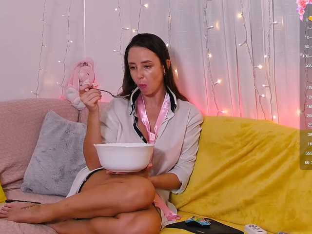 miss-milka live cam on BongaCams