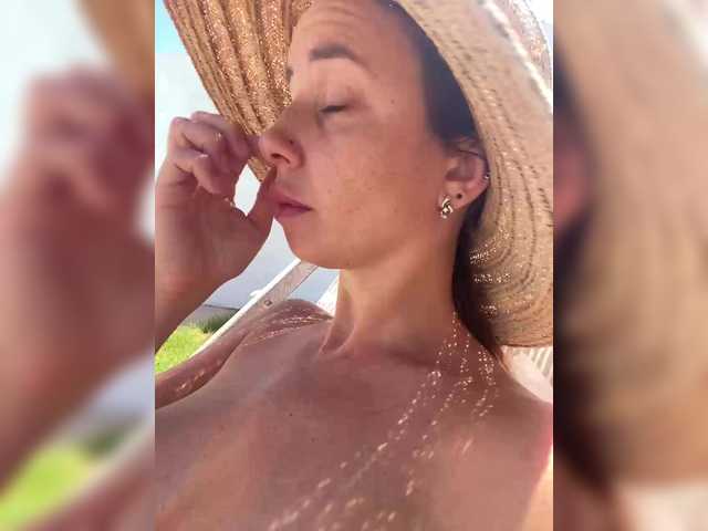 miss-milka live cam on BongaCams