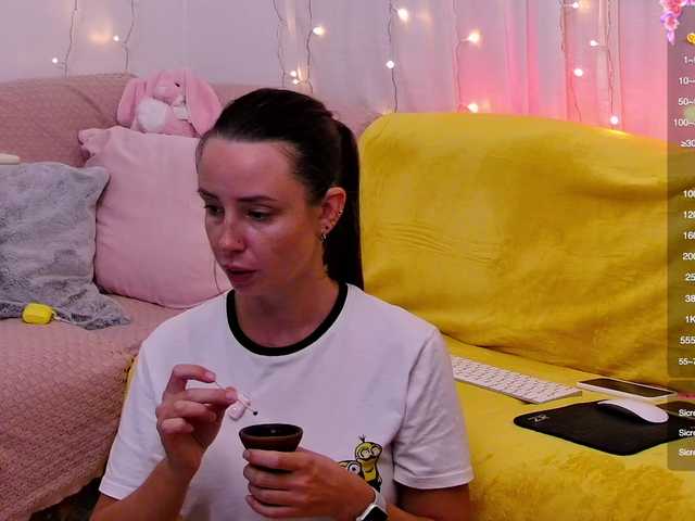 miss-milka live cam on BongaCams