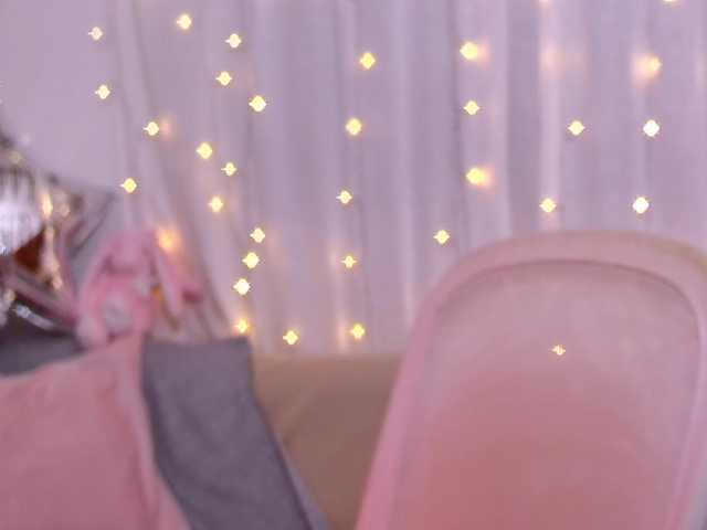 miss-milka live cam on BongaCams