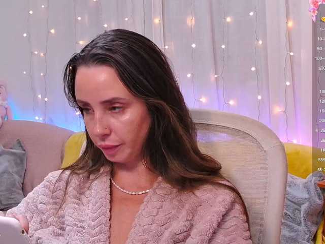 miss-milka live cam on BongaCams