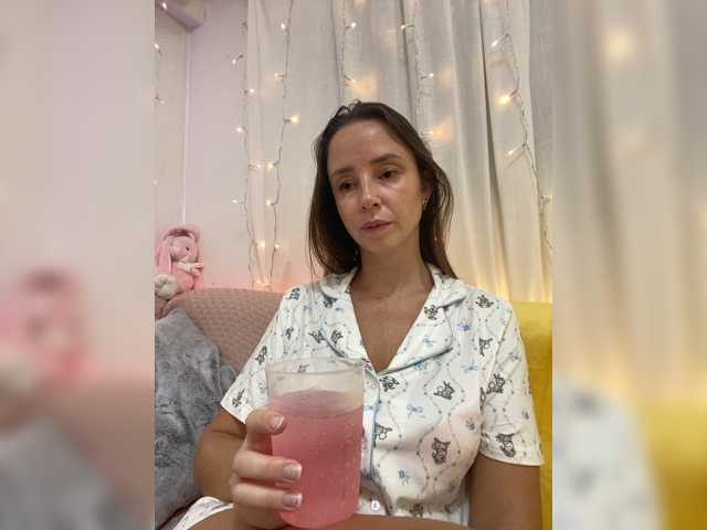 miss-milka live cam on BongaCams