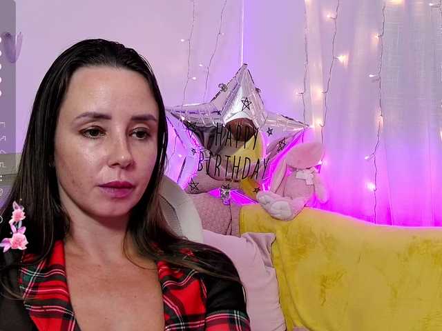 miss-milka live cam on BongaCams