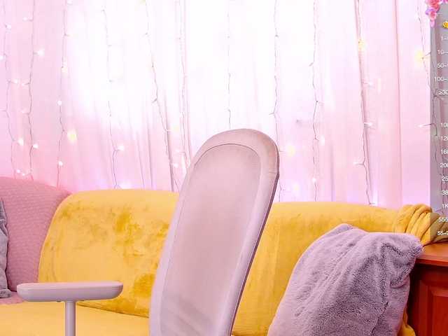 miss-milka live cam on BongaCams