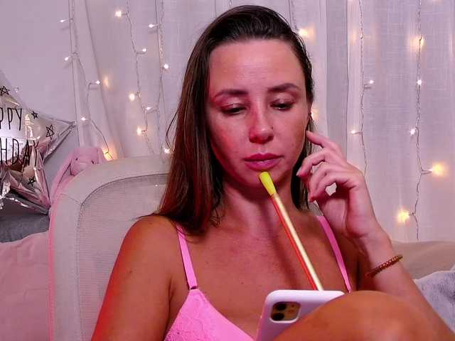 Miss_Milka live webcam show