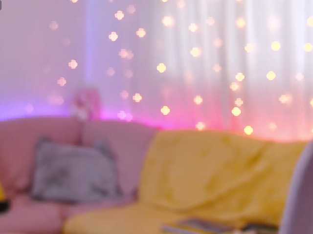 miss-milka live cam on BongaCams