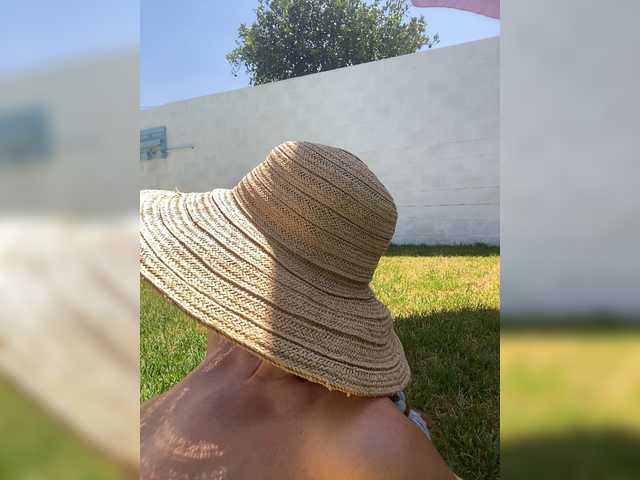 miss-milka live cam on BongaCams