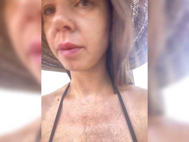 Miss_Milka live webcam show
