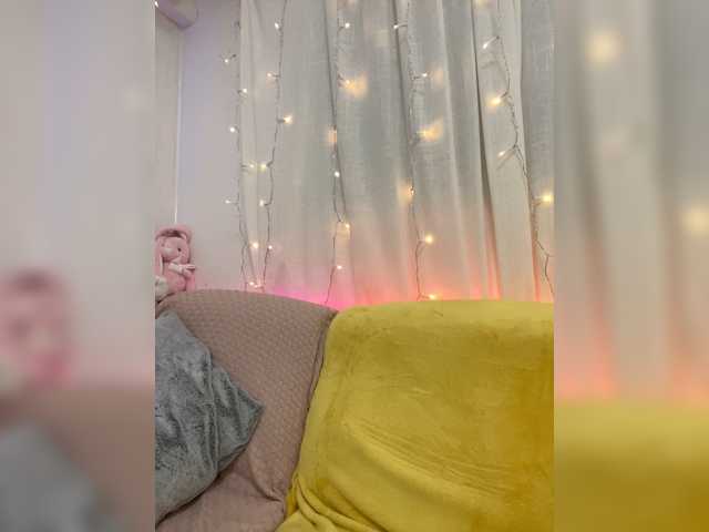miss-milka live cam on BongaCams