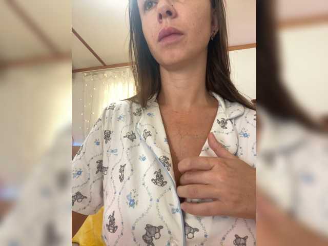 miss-milka live cam on BongaCams
