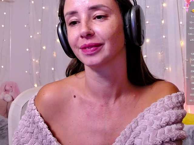 miss-milka live cam on BongaCams