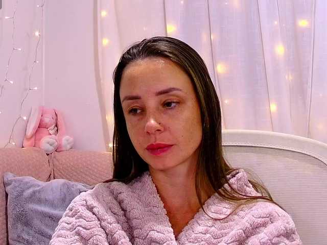 miss-milka live cam on BongaCams
