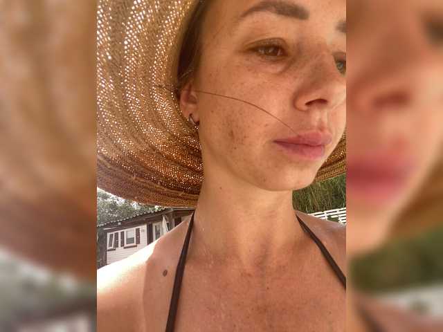 miss-milka live cam on BongaCams