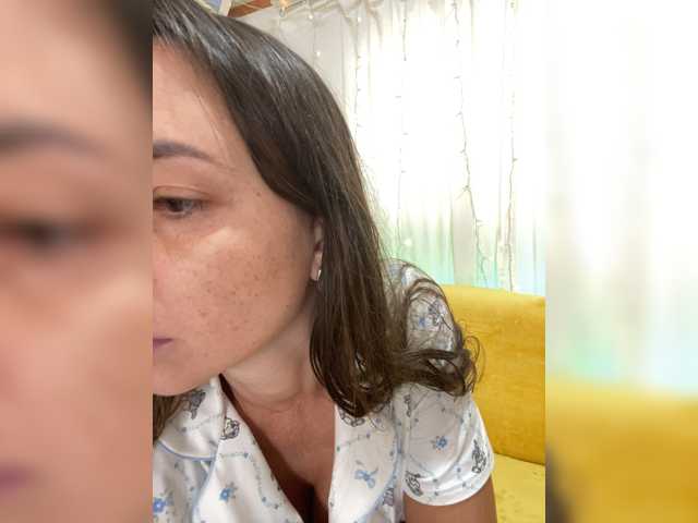 Miss_Milka live cam preview