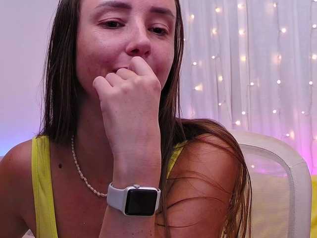 Miss_Milka live cam preview